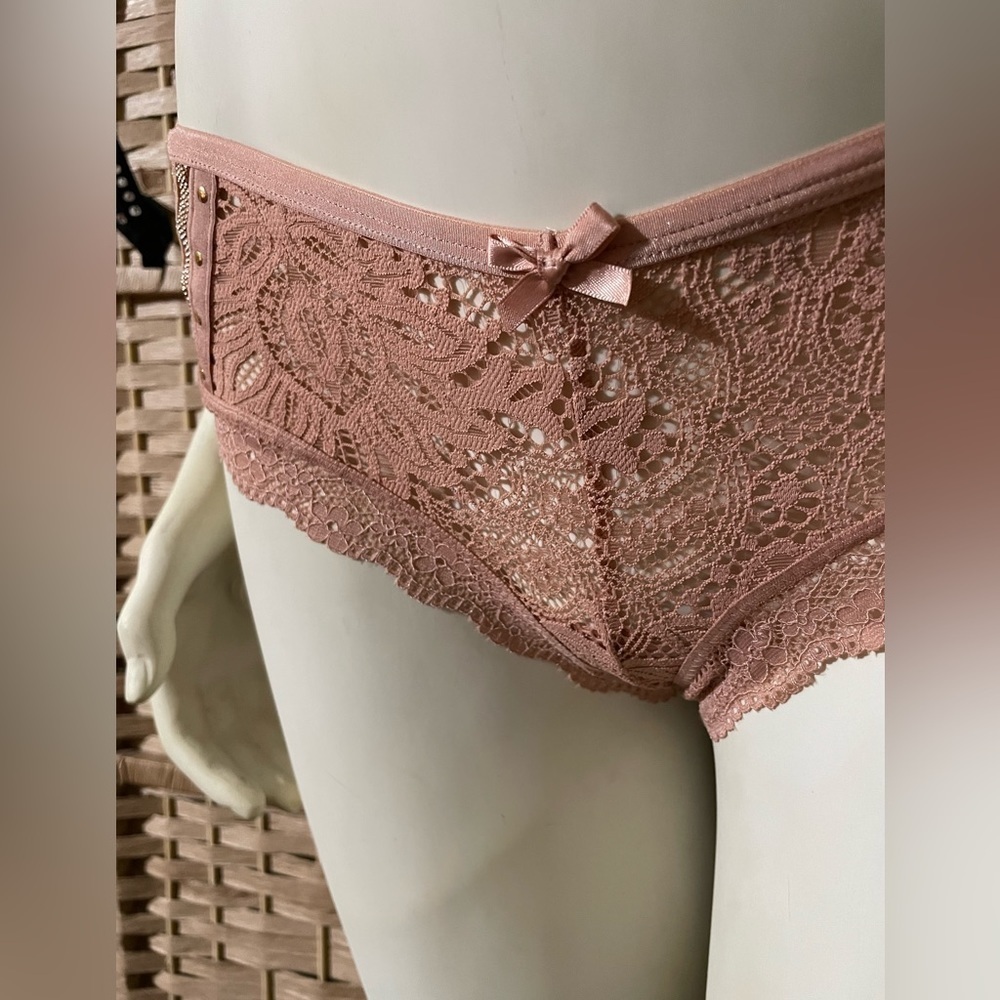Victoria’s Secret Very Sexy Plunge Bra 34C Panty M NWT 🆕 Lingerie Set 🩷🩷 - Picture 4 of 16